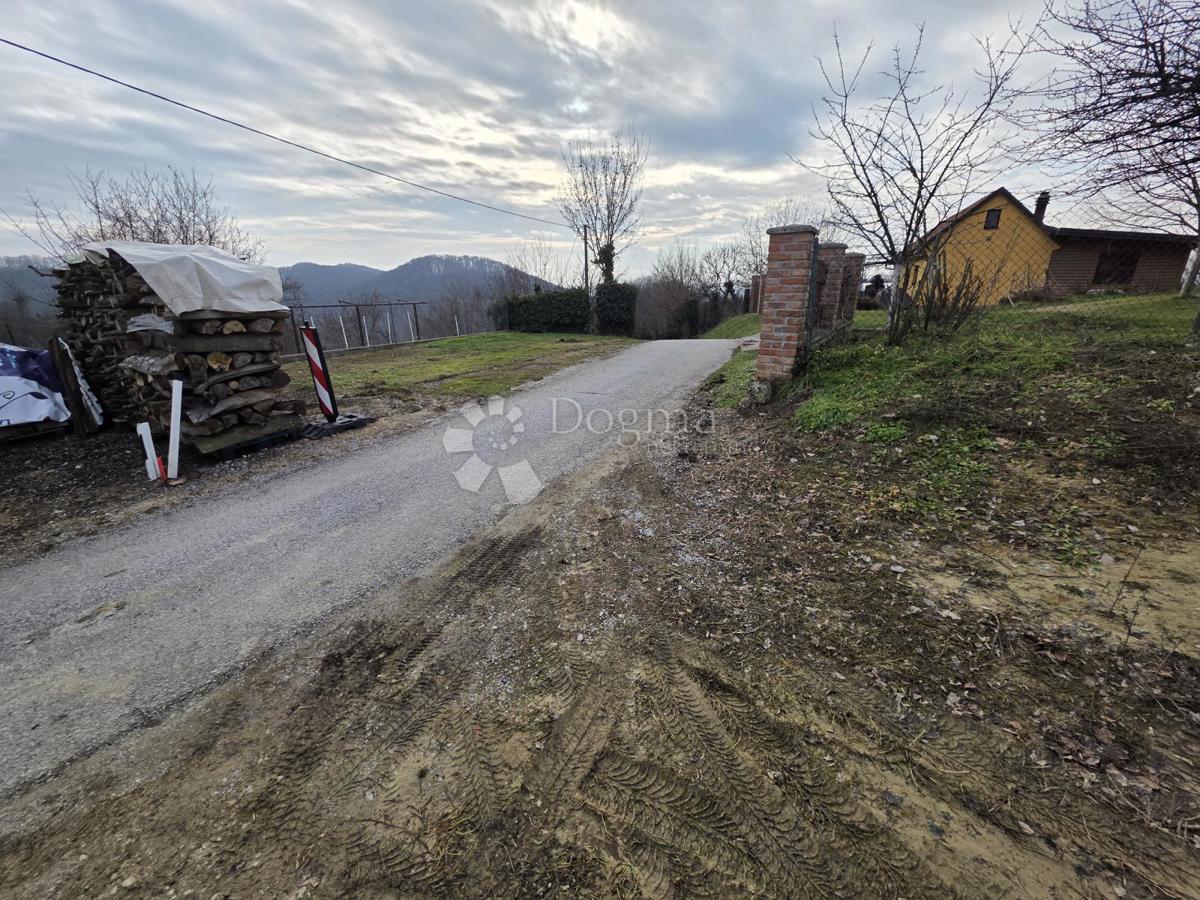 Terrain À vendre - KRAPINSKO-ZAGORSKA SVETI KRIŽ ZAČRETJE