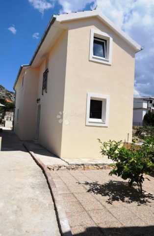 Maison à vendre 200 m² – Seget