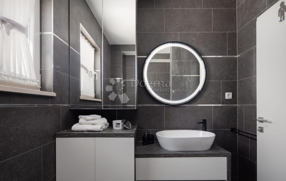 Apartmán Na prodej - SPLITSKO-DALMATINSKA MARINA