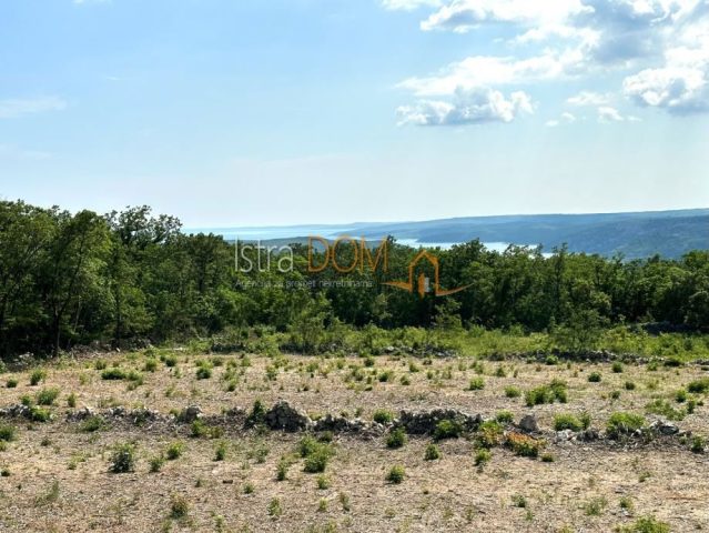 Land for sale 8600 m² – Raša