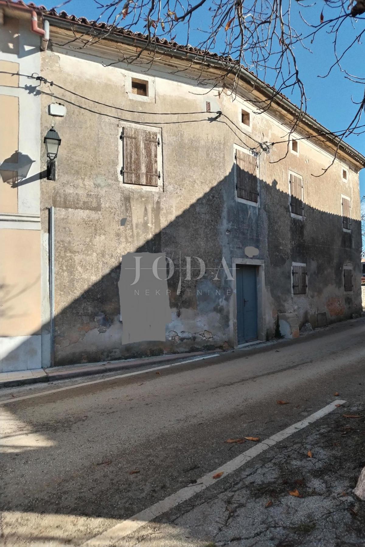 Haus Zu verkaufen - Istarska Marčana - foto 1/12