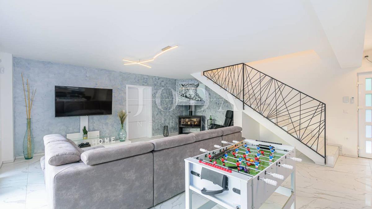 Haus Zu verkaufen - ISTARSKA SVETVINČENAT