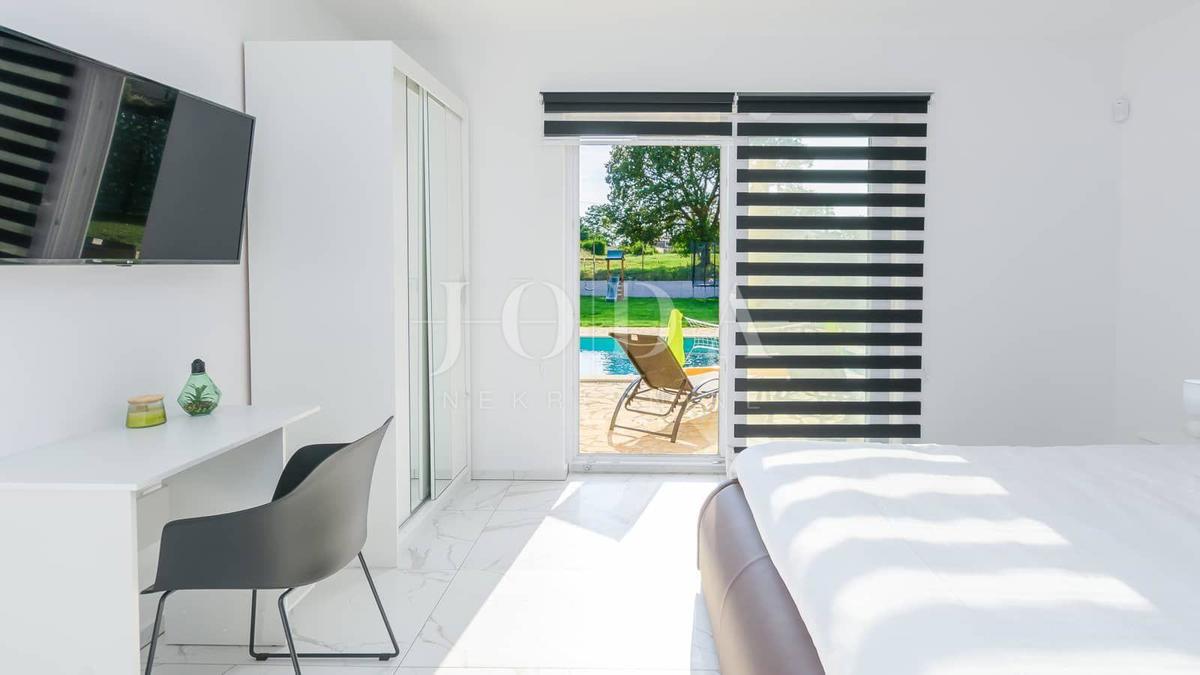 Haus Zu verkaufen - ISTARSKA SVETVINČENAT