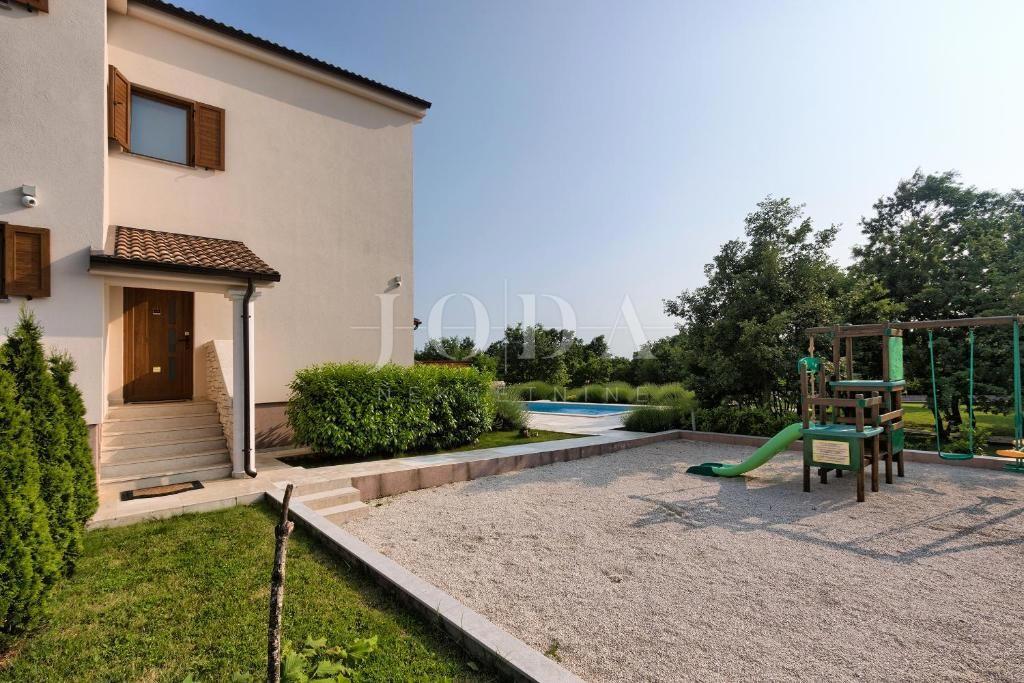Kuća Na prodaju - ISTARSKA SVETVINČENAT