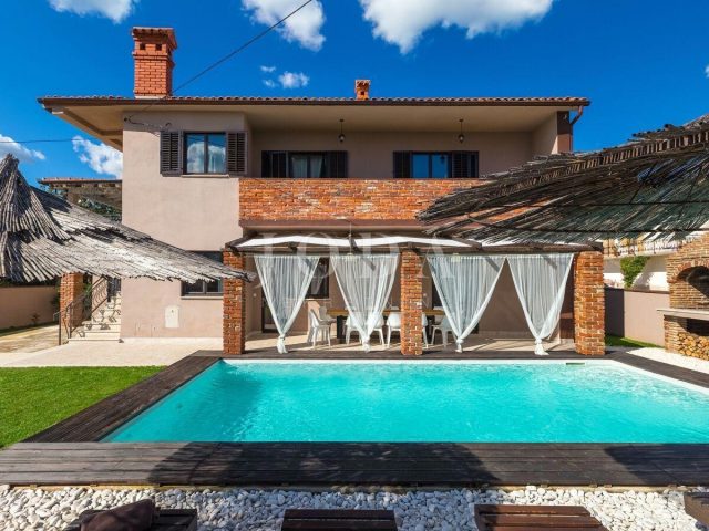 Kuća na prodaju 250 m² – Barban