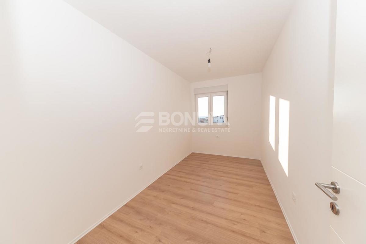 Apartma Na predaj - ŠIBENSKO-KNINSKA TRIBUNJ
