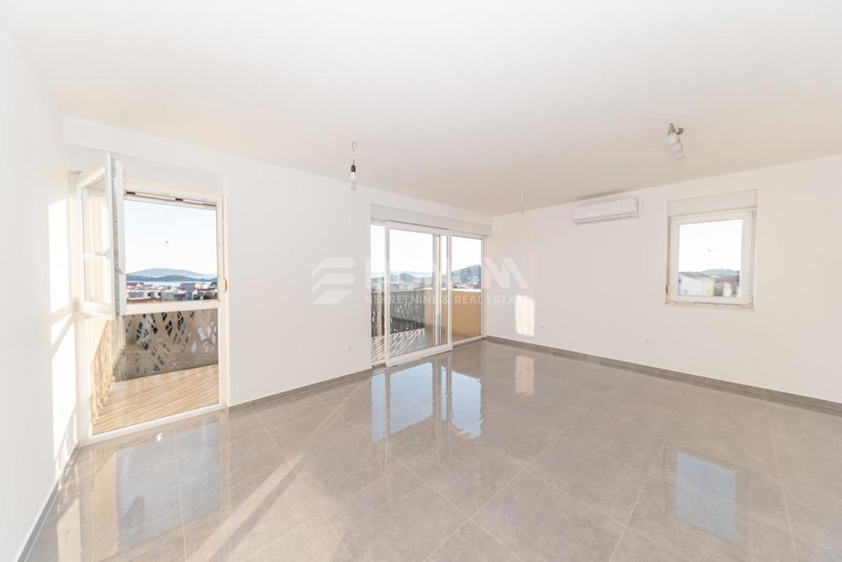 Apartma Na predaj - ŠIBENSKO-KNINSKA TRIBUNJ