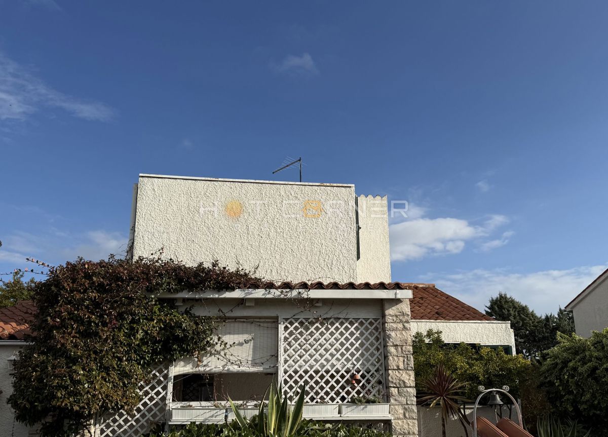 House For sale - ISTARSKA MEDULIN