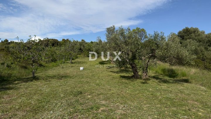 Grundstück zu verkaufen 1066 m² – Šibenik