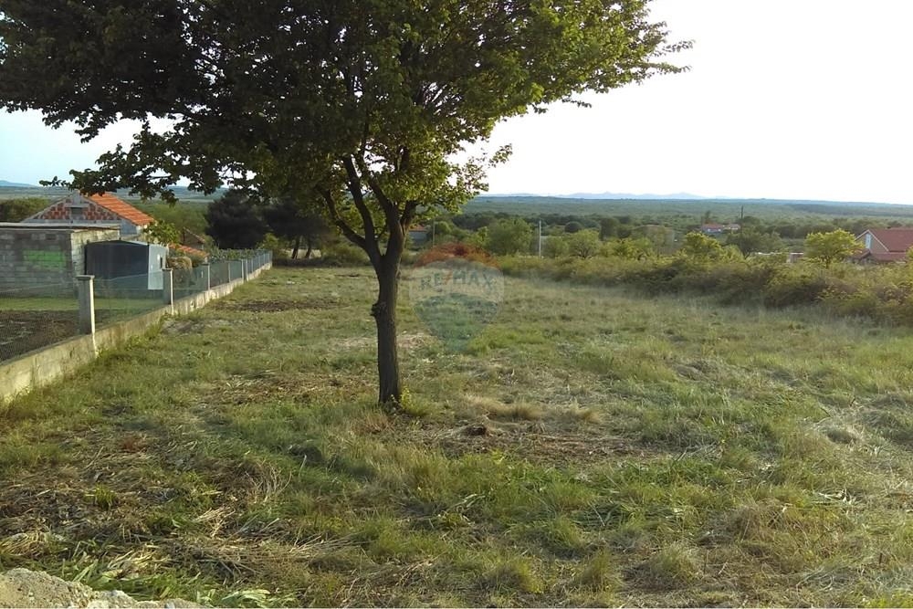 Land For sale POLIČNIK
