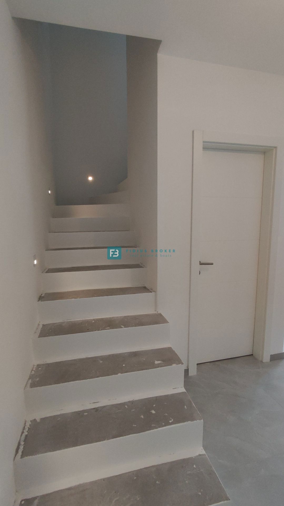 Flat For sale - ŠIBENSKO-KNINSKA VODICE