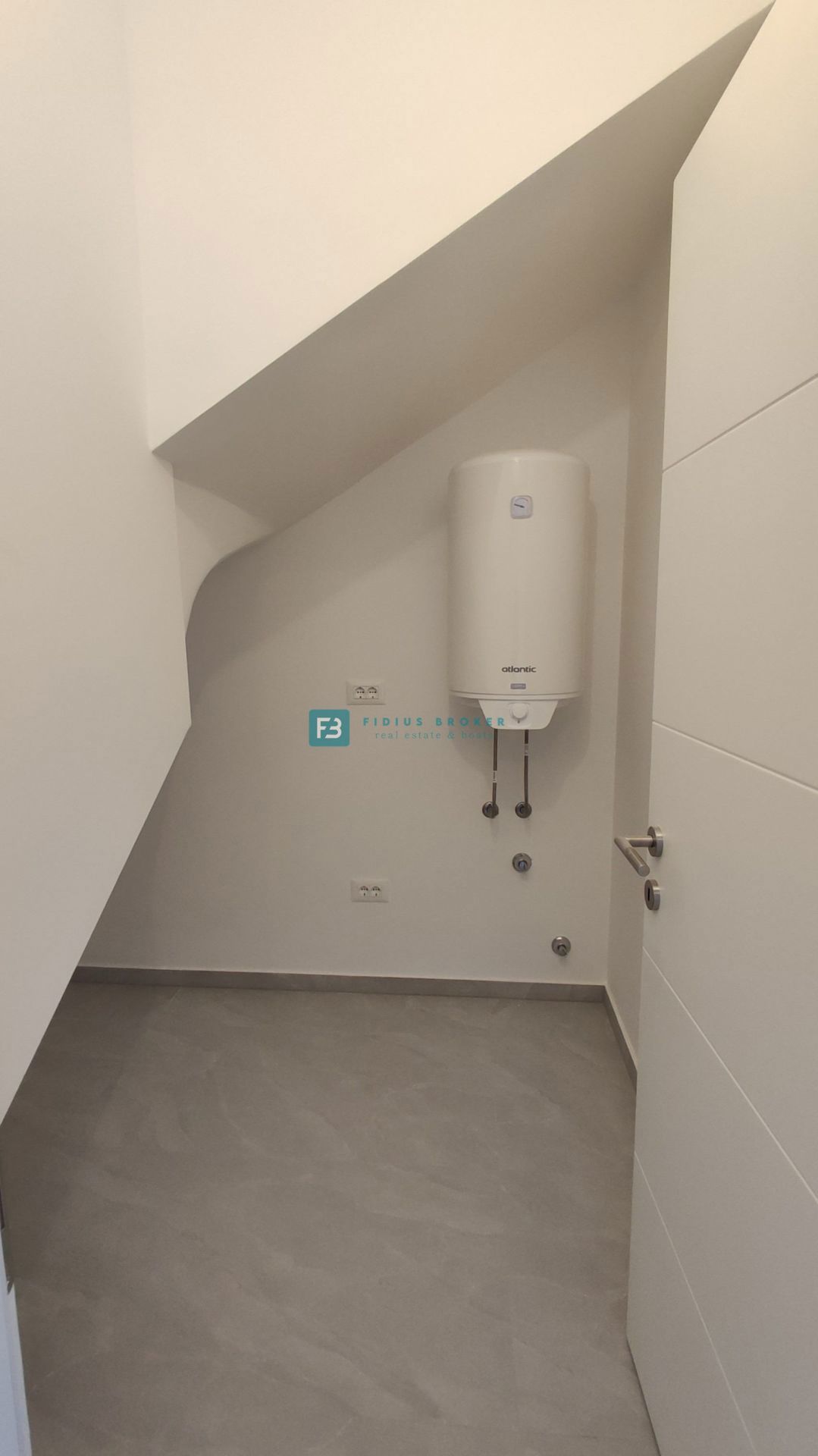 Flat For sale - ŠIBENSKO-KNINSKA VODICE