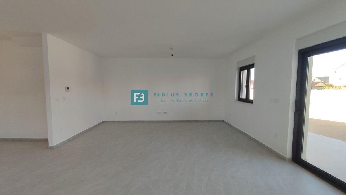 Flat For sale - ŠIBENSKO-KNINSKA VODICE