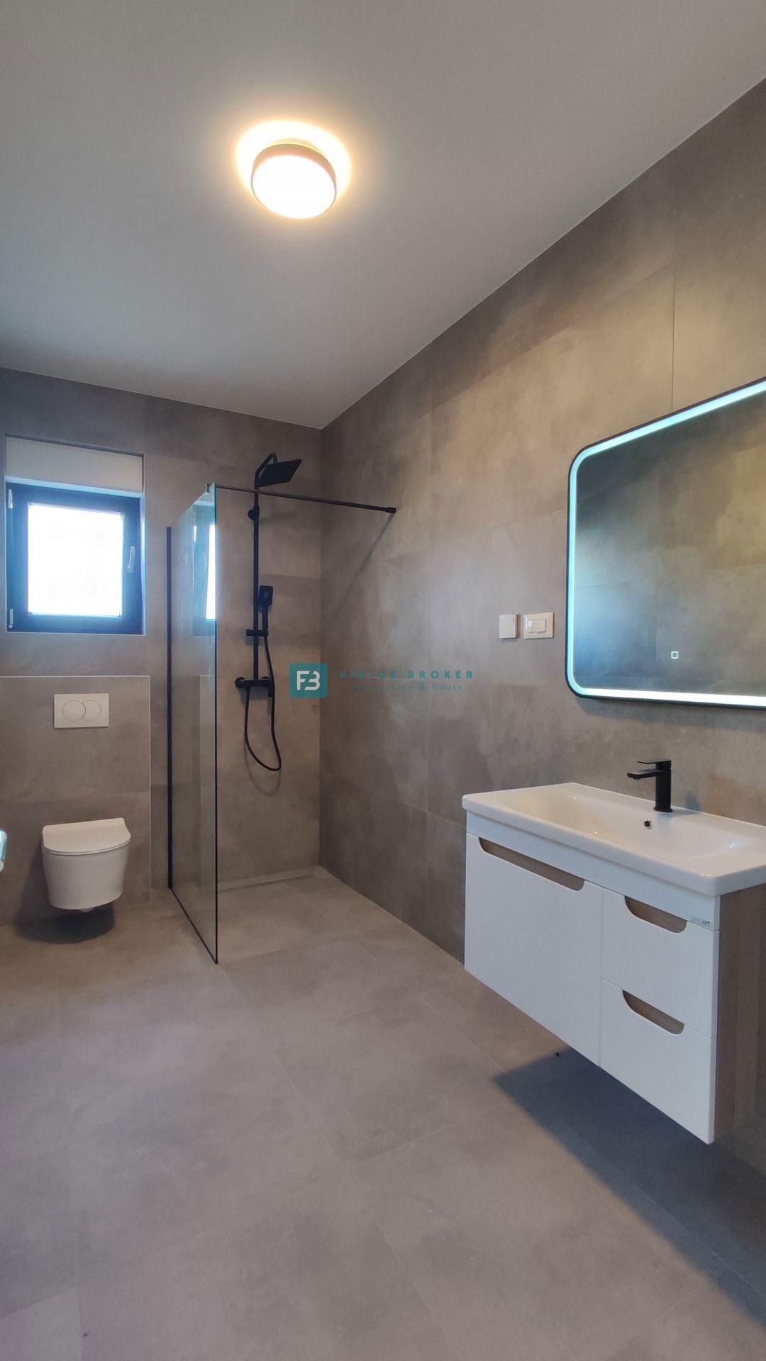 Flat For sale - ŠIBENSKO-KNINSKA VODICE