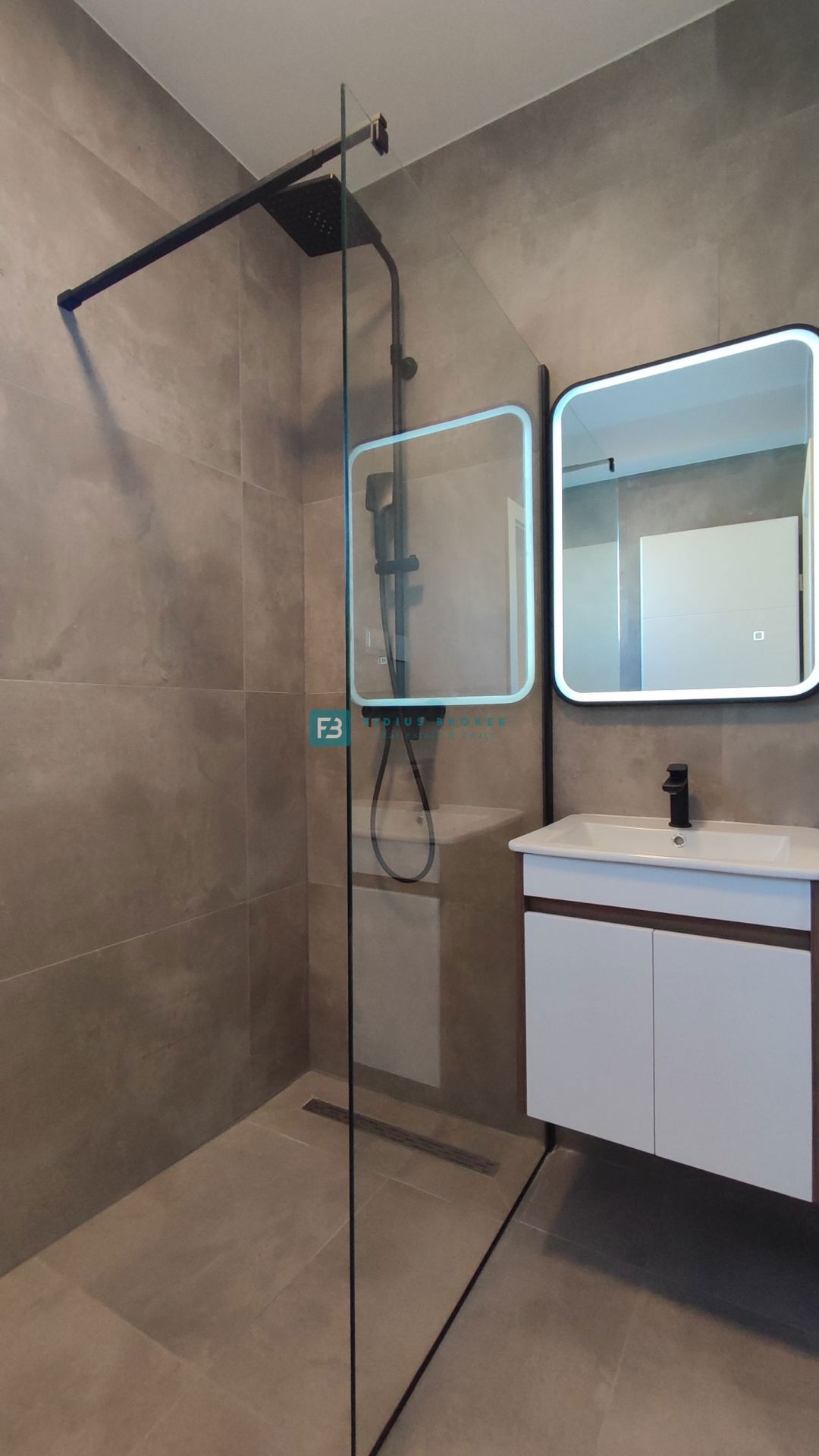 Flat For sale - ŠIBENSKO-KNINSKA VODICE