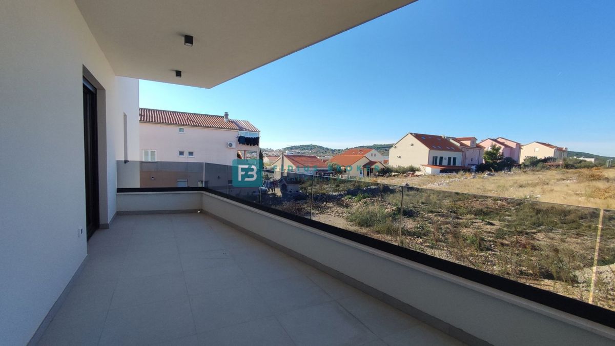 Flat For sale - ŠIBENSKO-KNINSKA VODICE