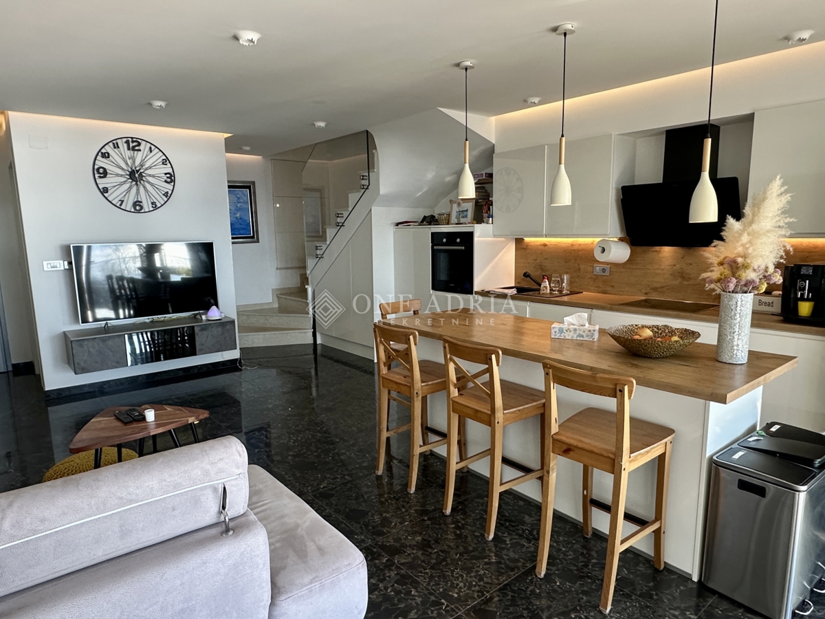 Apartmán Na predaj - PRIMORSKO-GORANSKA KOSTRENA