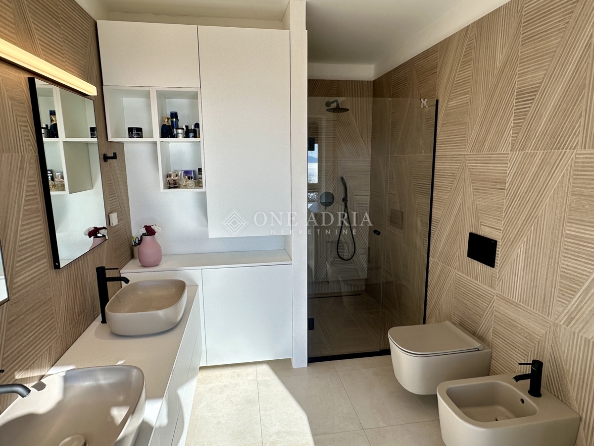 Apartmán Na predaj - PRIMORSKO-GORANSKA KOSTRENA