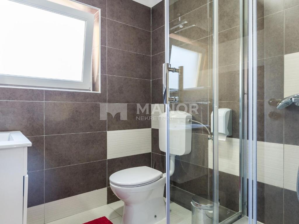 Maison À vendre - KARLOVAČKA RAKOVICA