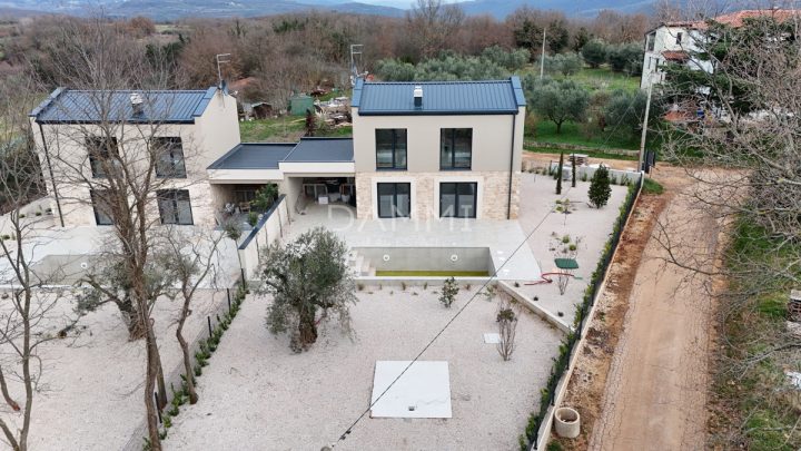Dom na predaj 120 m² – Novigrad