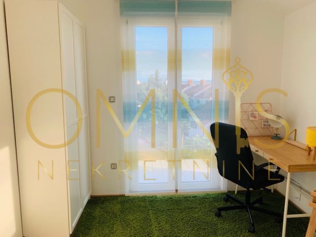 Flat For rent - Primorsko-goranska Kostrena - foto 4/13