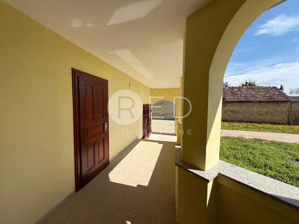 Maison À vendre - OSJEČKO-BARANJSKA ERDUT