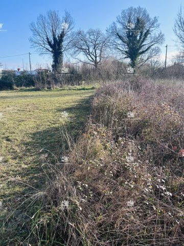 Land for sale 390 m² – Umag