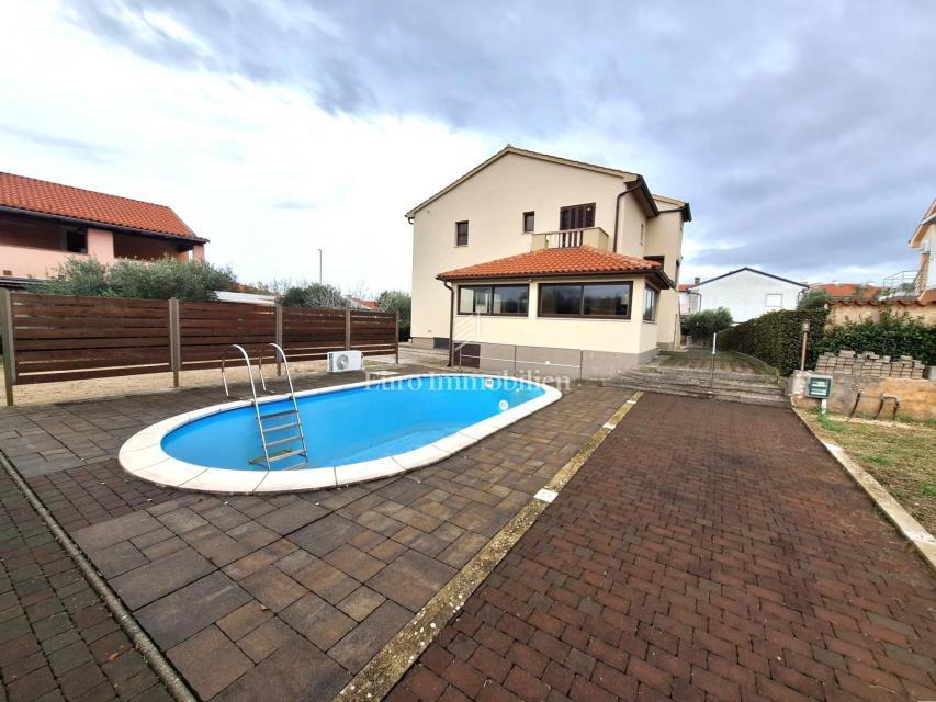 Haus Zu verkaufen - Primorsko-goranska Krk - foto 2/31