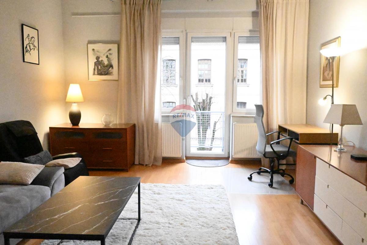 Appartement À louer - Grad Zagreb Zagreb - foto 1/13