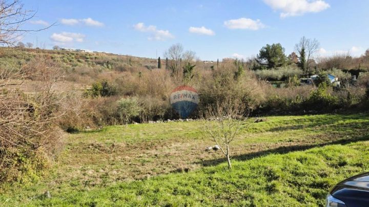 Terrain à vendre 702 m² – Brtonigla