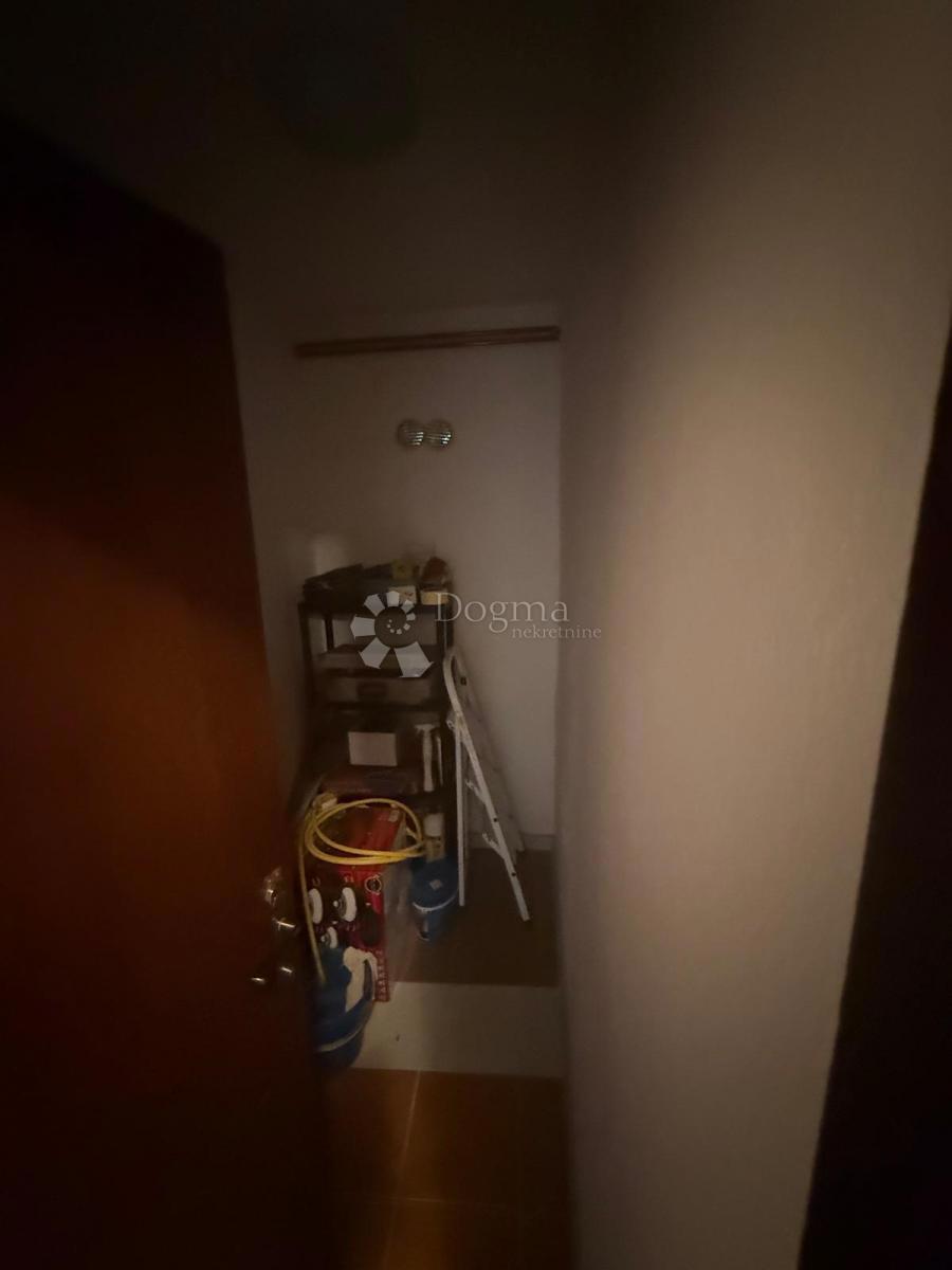 Mieszkanie Na sprzedaż - LIČKO-SENJSKA GOSPIĆ