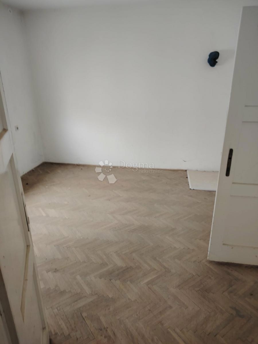 Mieszkanie Na sprzedaż - LIČKO-SENJSKA GOSPIĆ