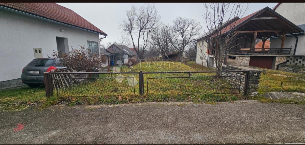 Hiša Na predaj - LIČKO-SENJSKA DONJI LAPAC