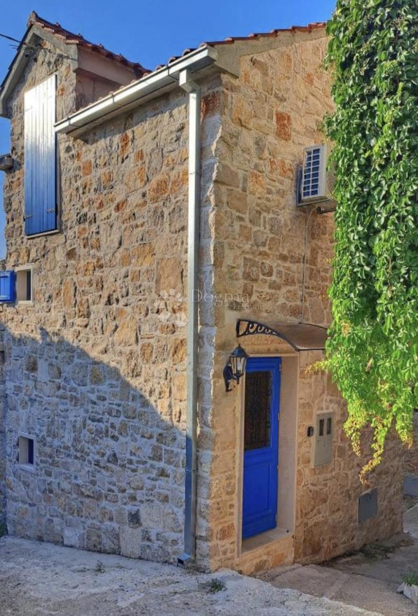 Dom Na predaj - Splitsko-dalmatinska Brač - foto 1/18