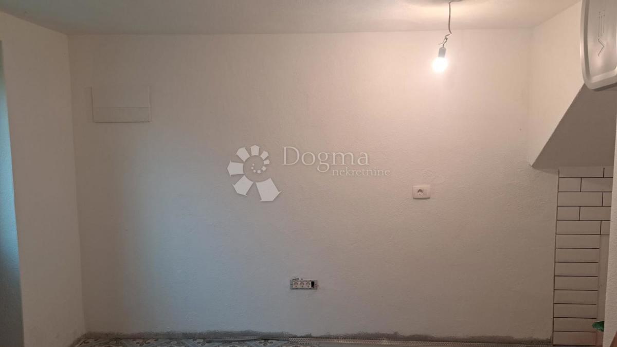 Dom Na predaj - SPLITSKO-DALMATINSKA BRAČ