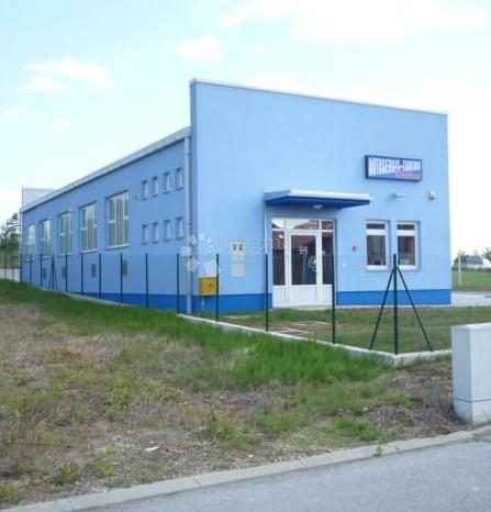 Poslovni prostor na prodaju 245 m² – Podturen