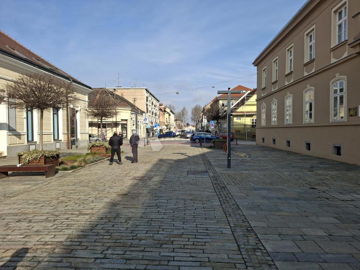 Komerční Na prodej - SISAČKO-MOSLAVAČKA SISAK