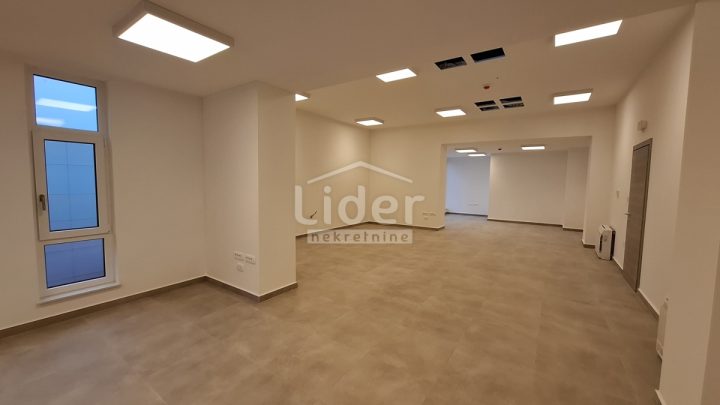 Poslovni prostori za najem 419 m² – Rijeka