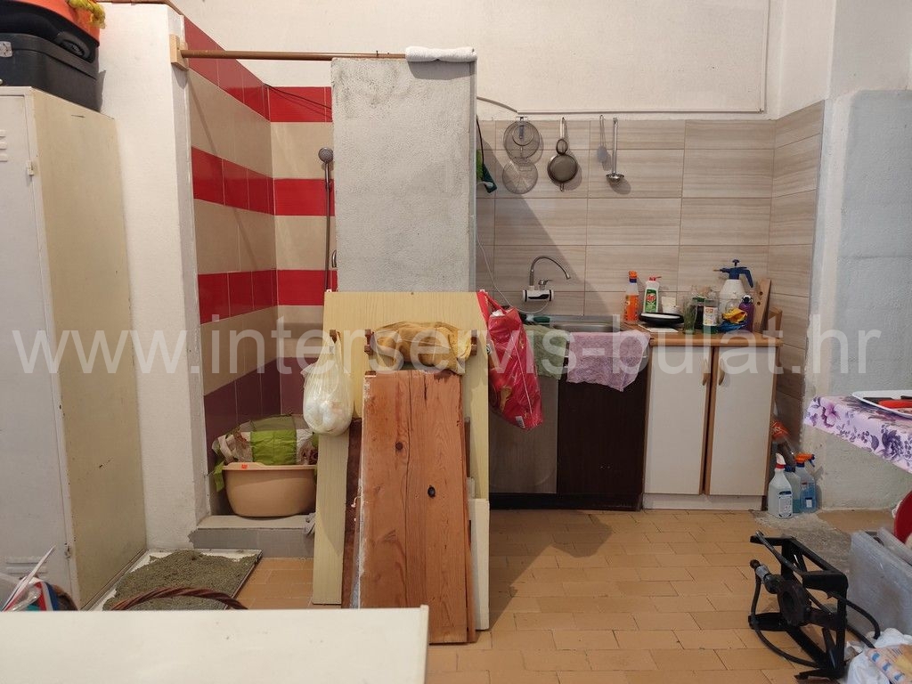 Commerciale In vendita - ŠIBENSKO-KNINSKA KNIN