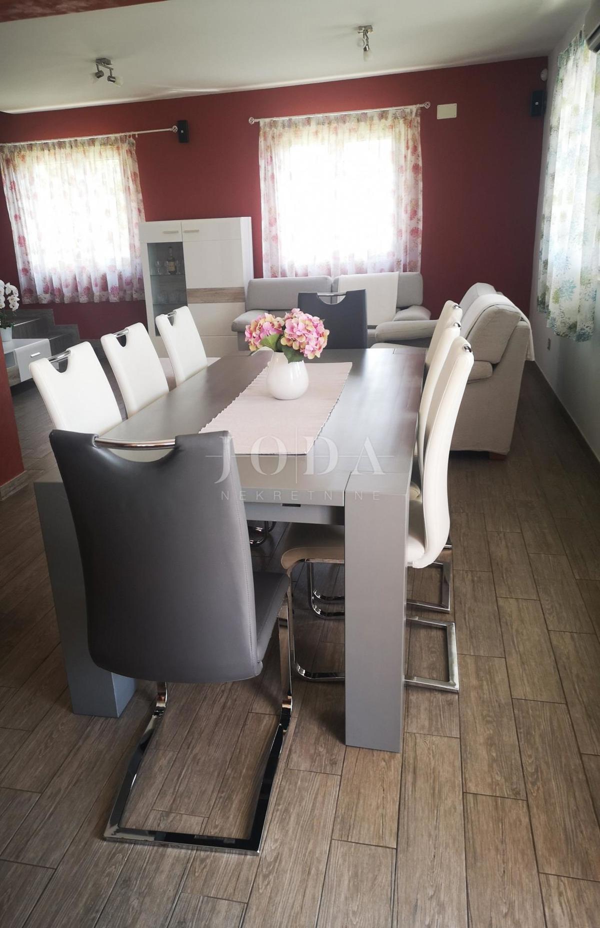 Hiša Na predaj - ISTARSKA FAŽANA