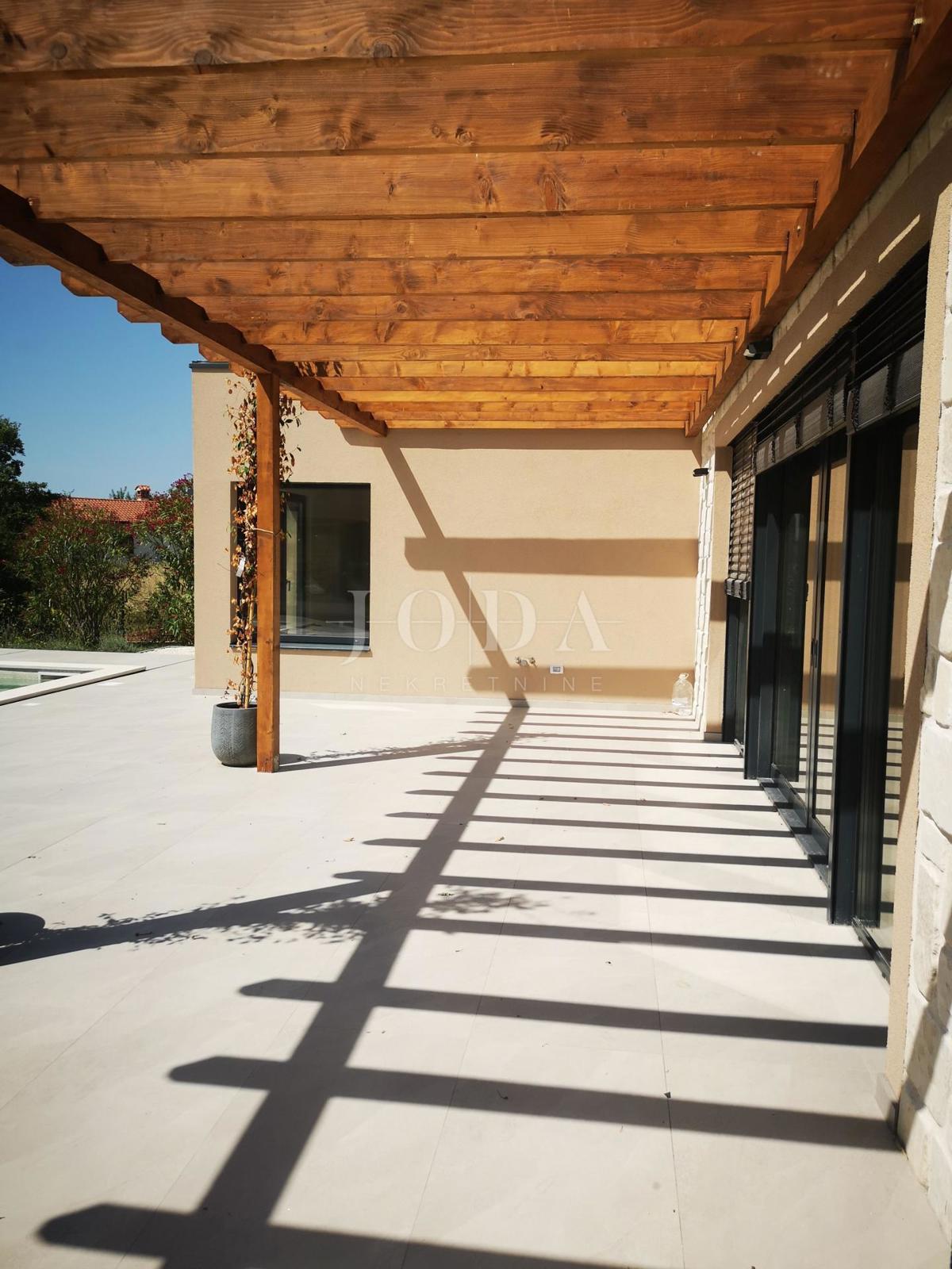 Casa In vendita - ISTARSKA ŽMINJ