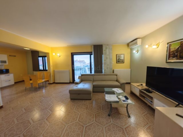 Haus Zu verkaufen - Primorsko-goranska Krk - foto 3/36