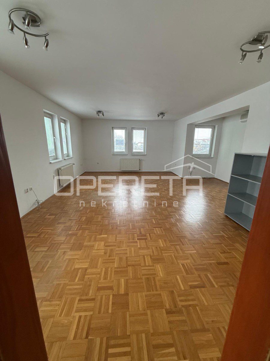 Locaux commerciaux À vendre - VARAŽDINSKA VARAŽDIN