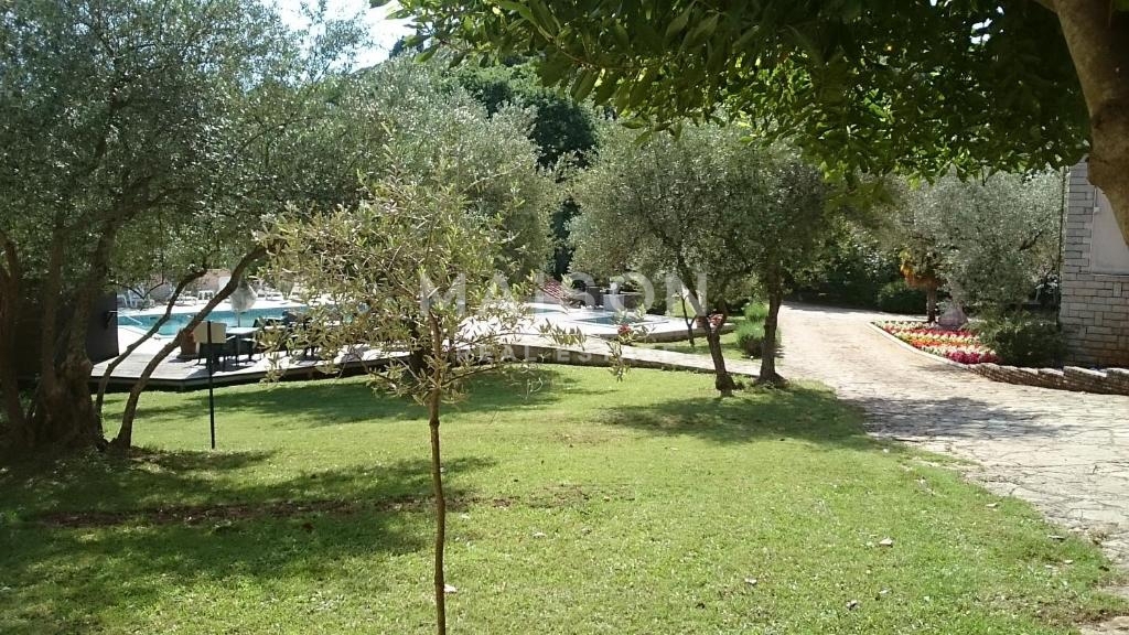 Poslovni prostor Na prodaju - ISTARSKA MARČANA