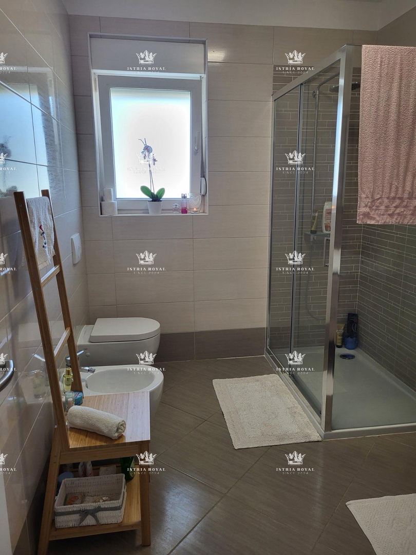 Flat For sale - ISTARSKA NOVIGRAD