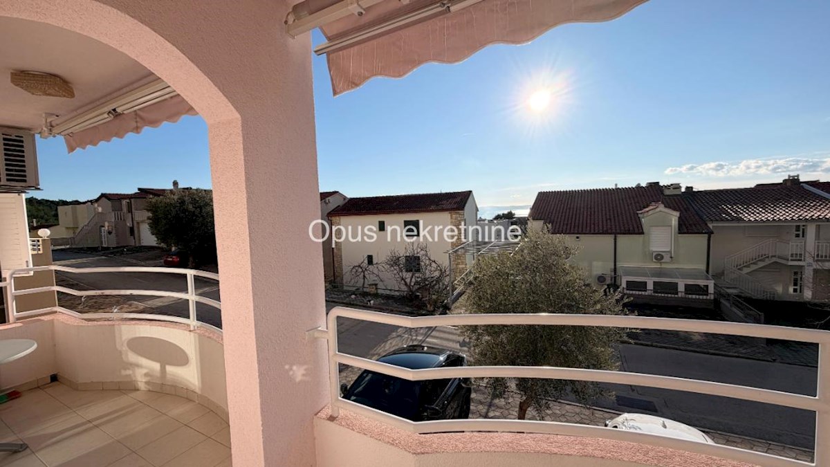 Apartment Zu verkaufen - SPLITSKO-DALMATINSKA BAŠKA VODA