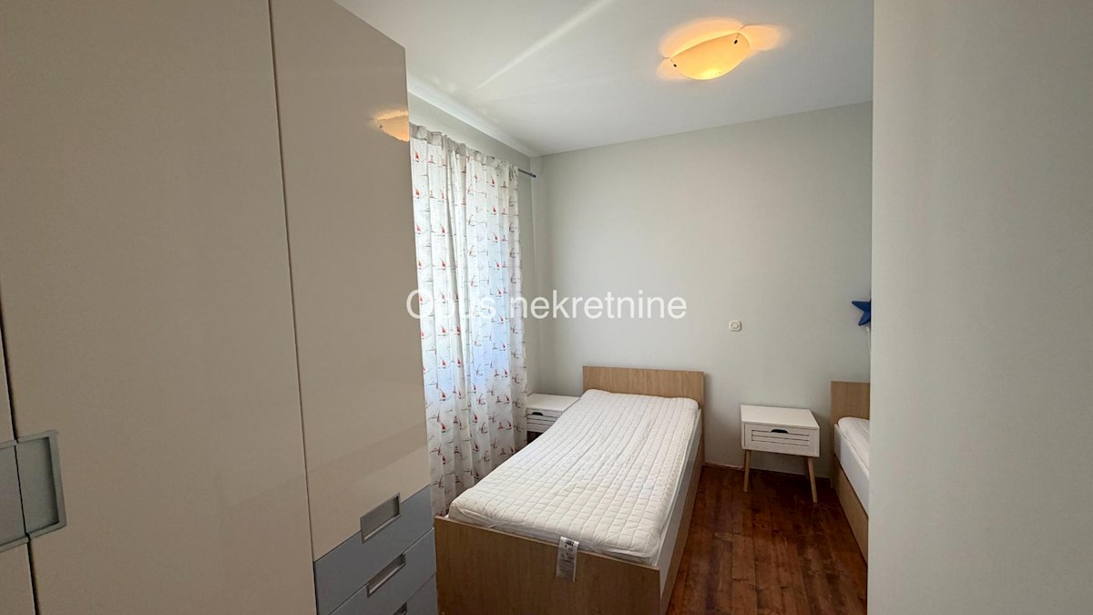 Apartment Zu verkaufen - SPLITSKO-DALMATINSKA BAŠKA VODA