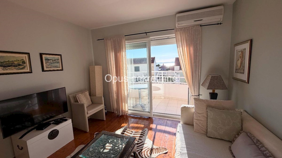 Apartment Zu verkaufen - SPLITSKO-DALMATINSKA BAŠKA VODA