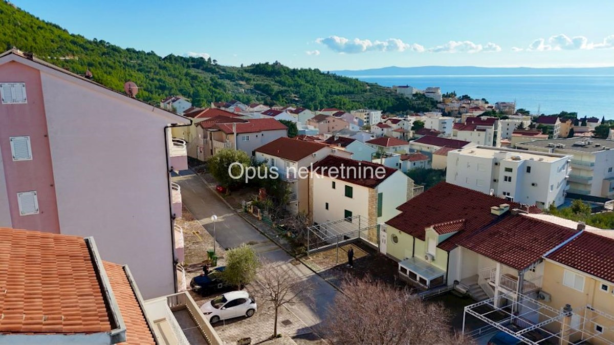 Apartment Zu verkaufen - SPLITSKO-DALMATINSKA BAŠKA VODA