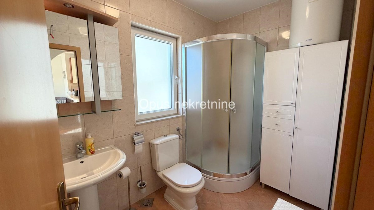 Apartment Zu verkaufen - SPLITSKO-DALMATINSKA BAŠKA VODA